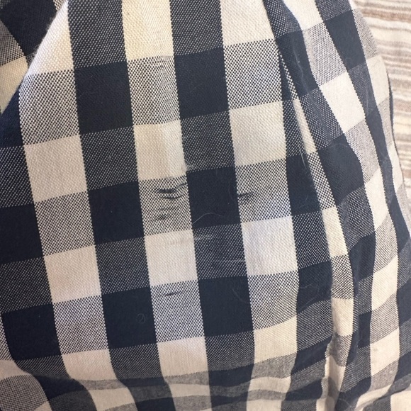 Jones New York Signature Blue And White Plaid Capri’s, Size 12 - Picture 9 of 9